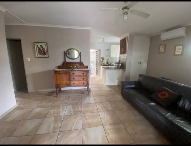 2 BEDROOM PROPERTY TO RENT IN OAKGLEN